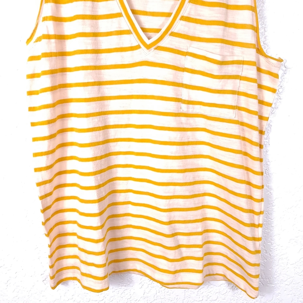 MADEWELL Whisper Cotton V-neck Pocket Stripe Tank - Picture 5 of 11
